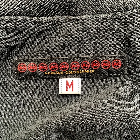 Adriano - Picture 2 of 2